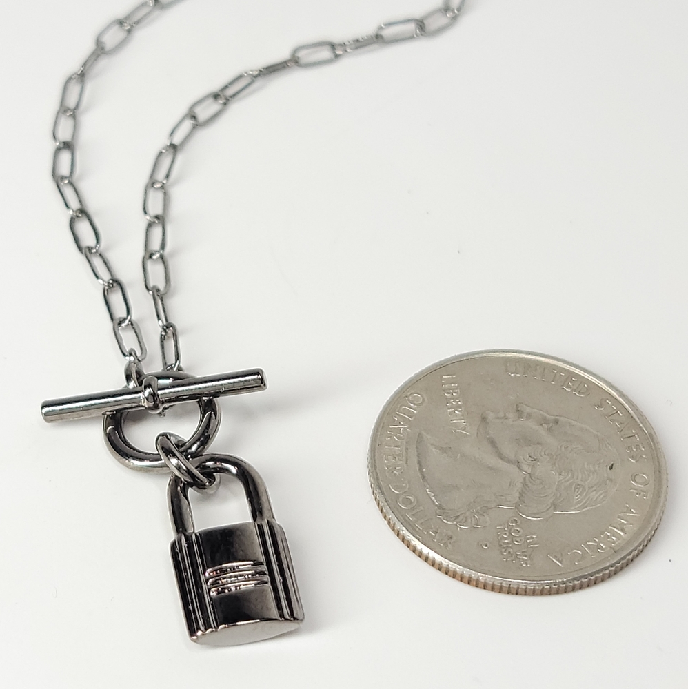 Trendy Padlock Toggle Paperclip Necklace NEW - Picture 8 of 11